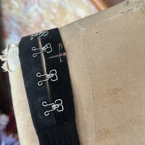 UO Cropped Tank - Picture 2 of 5